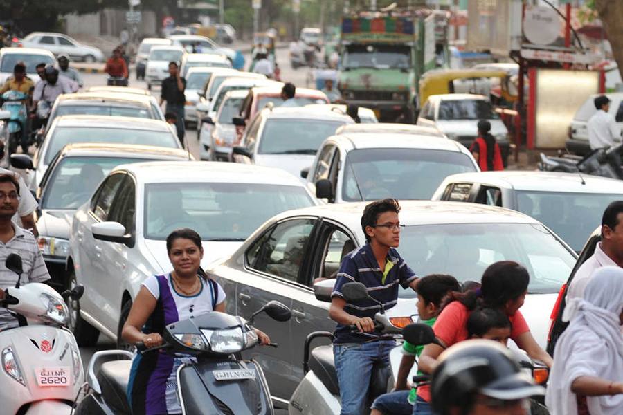 வாகனப் பதிவுக் கட்டணம் விரைவில் பல மடங்கு உயர்வு!