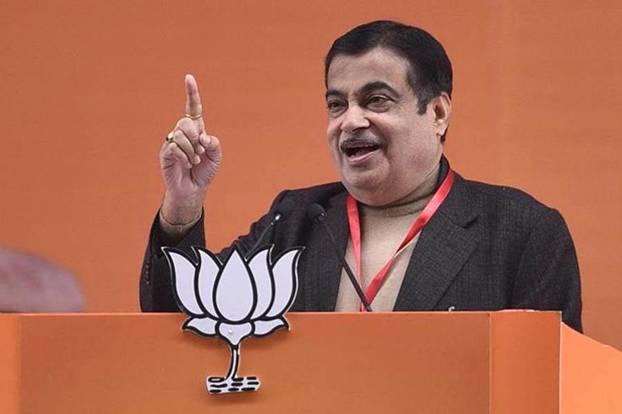 பயங்கரவாதத்துக்கு ஆதரவை நிறுத்தாவிட்டால் தண்ணீர் தர மாட்டோம் - நிதின் கட்காரி!