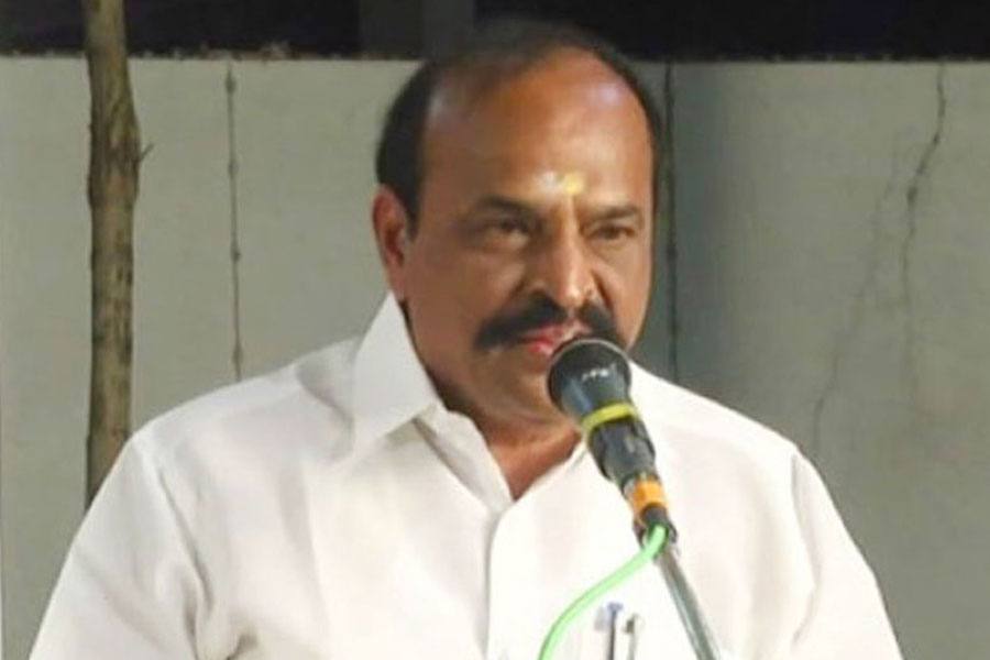 பிகில், கைதி திரைப்படங்களுக்கு அதிக கட்டணம் வசூல்: புகார் தெரிவிக்கலாம்!