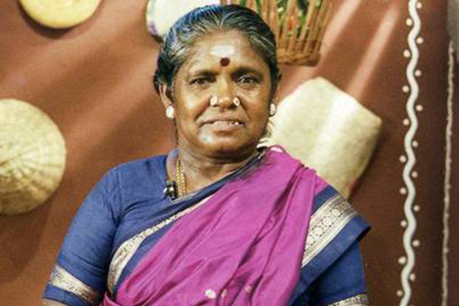 பிரபல நாட்டுப்புற பாடகி பரவை முனியம்மா உடல்நிலையில் முன்னேற்றம்!