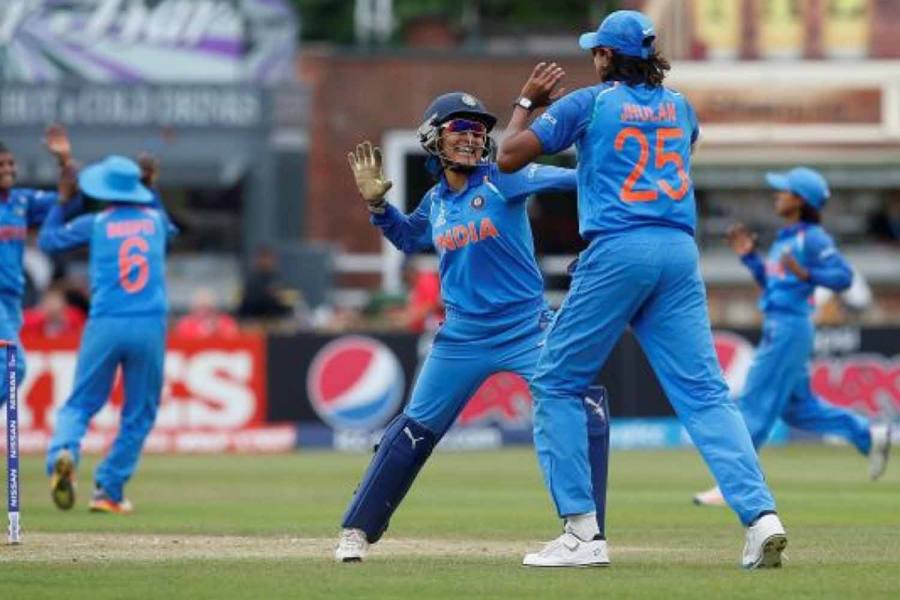 நியூசிலாந்துக்கு எதிரான ஒரு நாள் போட்டி தொடரை கைப்பற்றியது இந்திய மகளிர் அணி!