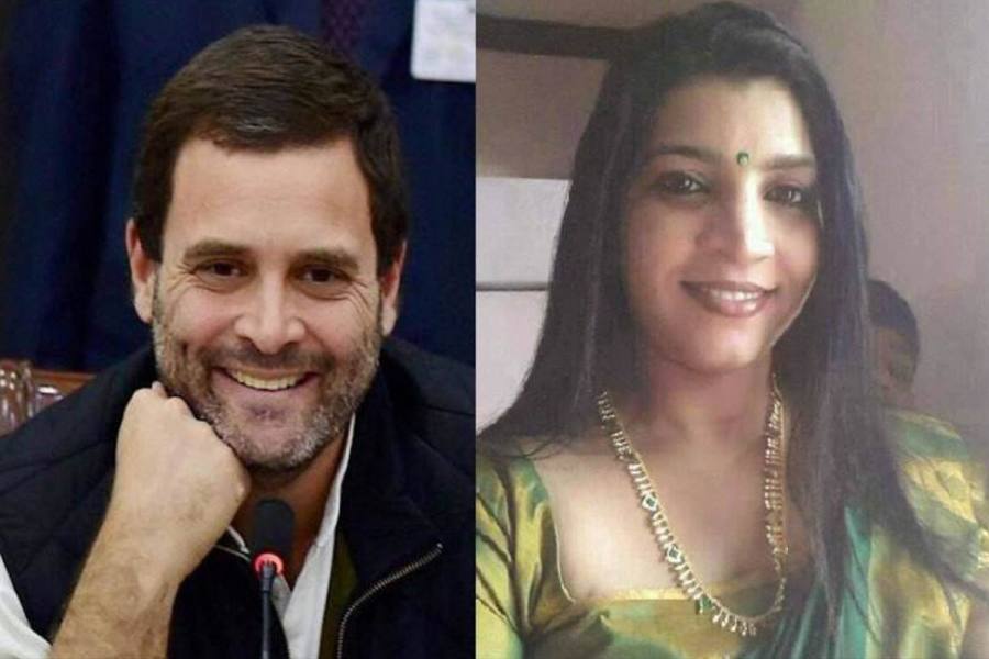 அமேதியில் ராகுல்காந்தியை எதிர்த்து போட்டியிடும் சரிதா நாயருக்கு பச்சை மிளகாய் சின்னம்!
