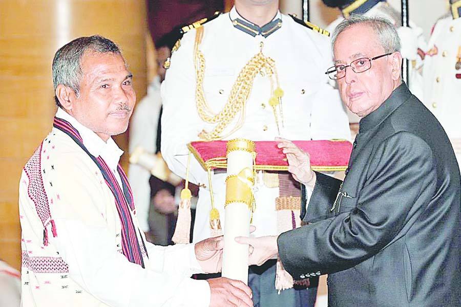 பெரும் காட்டை உருவாக்கிய தனி ஒருவன் ஜாதவ் பயேங்.