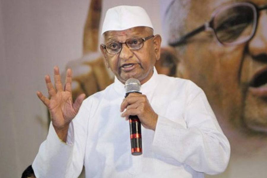 உடல்நலக்குறைவு காரணமாக அன்னா ஹசாரே மருத்துவமனையில் அனுமதி!