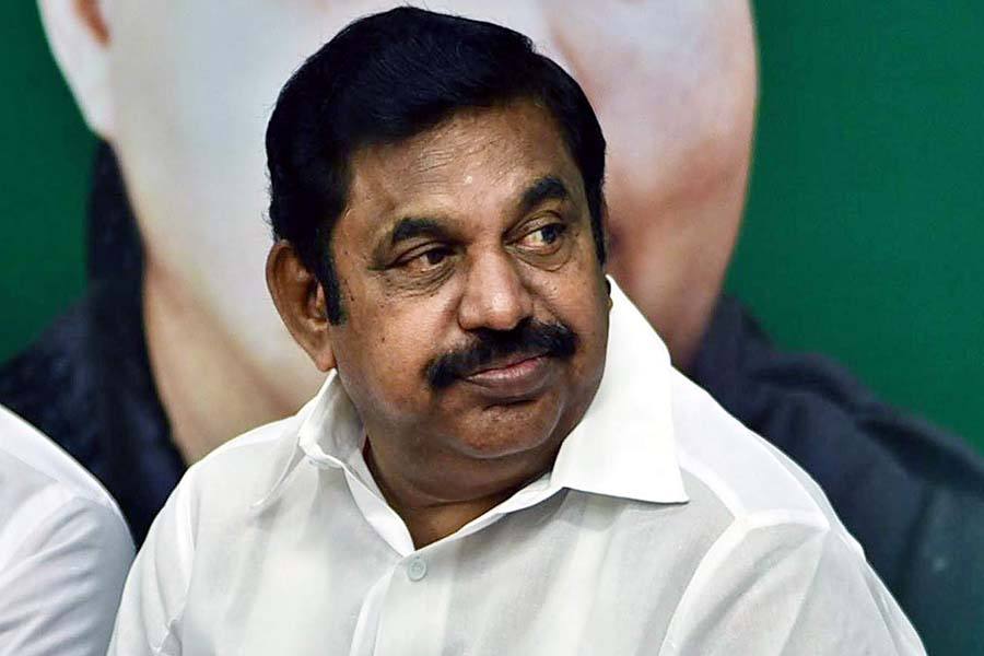 கஜா புயல் பாதித்த இடங்களில் முதல்வர், துணை முதல்வர் ஆய்வு