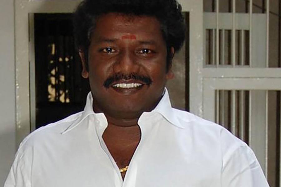 கருணாஸின் கார் டிரைவர் தற்கொலை முயற்சி