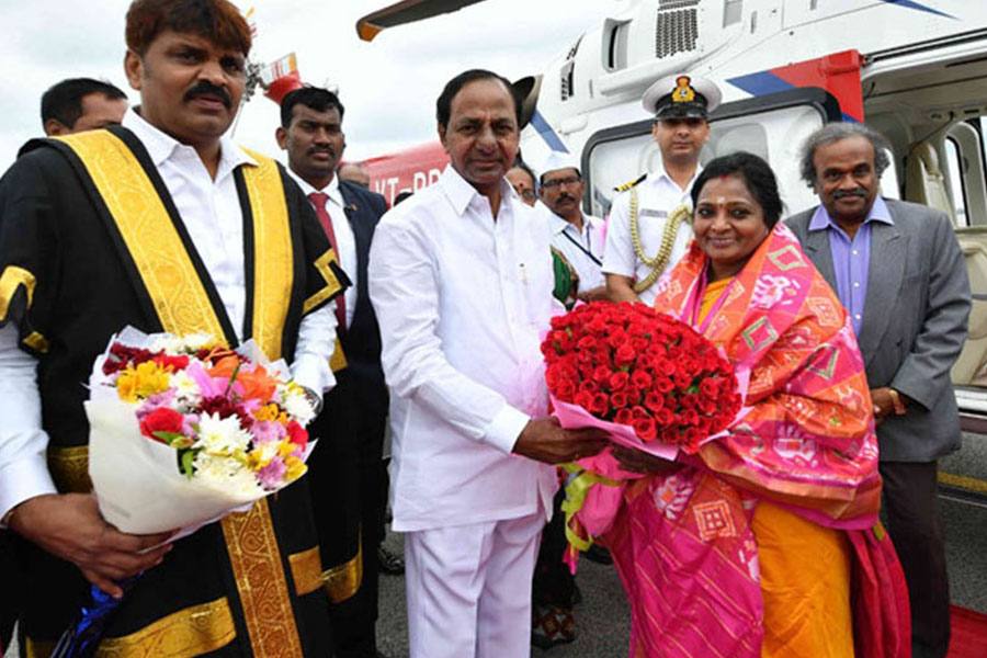 தமிழிசை சவுந்தரராஜன் தெலுங்கானா ஆளுநராக பதவியேற்பு