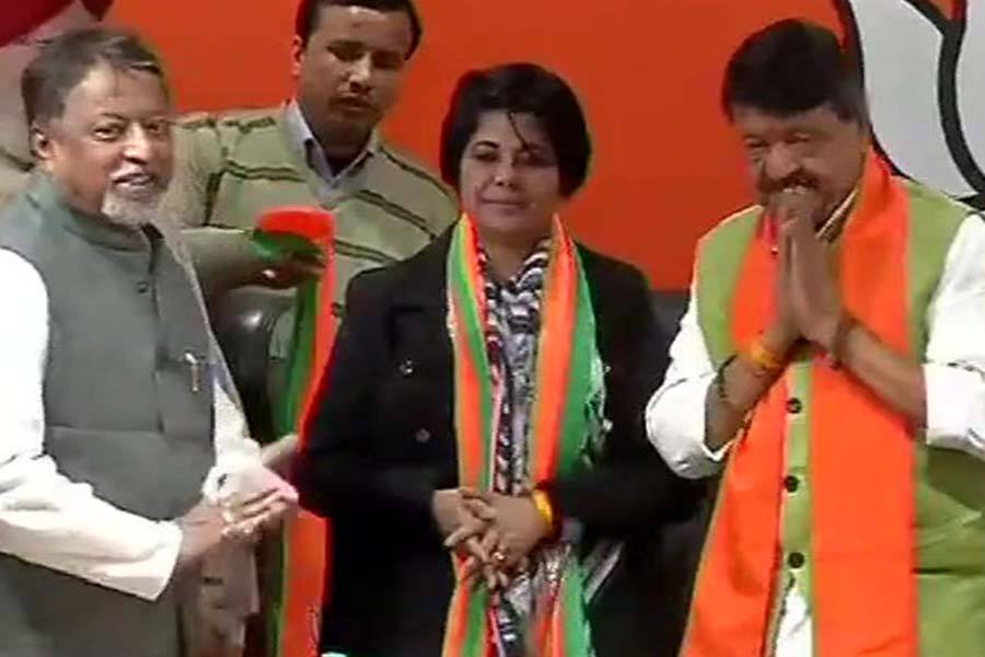 மேற்கு வங்க மாநில முன்னாள் பெண் ஐபிஎஸ் அதிகாரி பாஜகவில் இணைந்தார்!