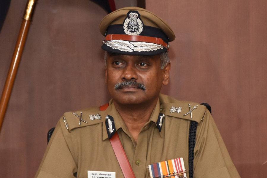 காவலர்களுக்கு சென்னை காவல் ஆணையர் எச்சரிக்கை!