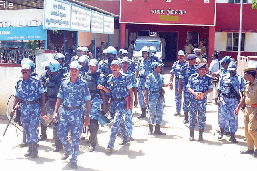 தீவிரவாத அச்சுறுத்தல் எதிரொலியாக தமிழக கமாண்டோ படையினர் கோவைக்கு வருகை!