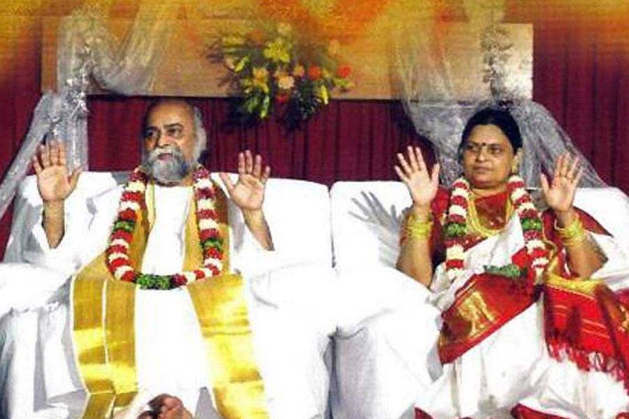 பிரபல சாமியார் கல்கி பகவானின் ஆசிரமம் உள்ளிட்ட 40 இடங்களில் வருமான வரி சோதனை!