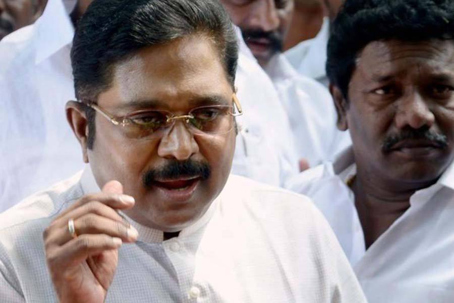 திருவாரூர் இடைத்தேர்தலில் டிடிவி தினகரனின் அமமுகவுக்கு குக்கர் சின்னம் வழங்க சுப்ரீம் கோர்ட் மறுப்பு