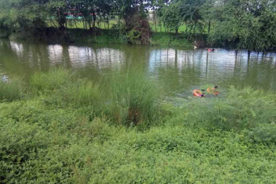 3 பெண் குழந்தைகளை வாய்க்காலில் வீசிவிட்டு காவல் நிலையத்தில் சரணடைந்த தாய்!