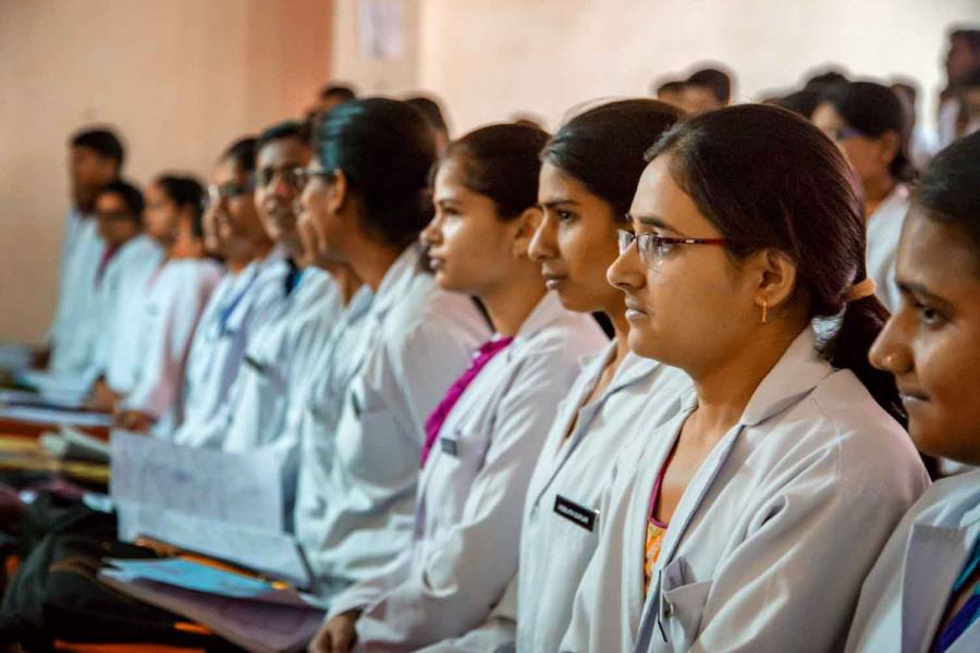 தமிழக மருத்துவக் கல்லூரிகளில் கூடுதலாக 350 எம்.பி.பி.எஸ். இடங்கள்