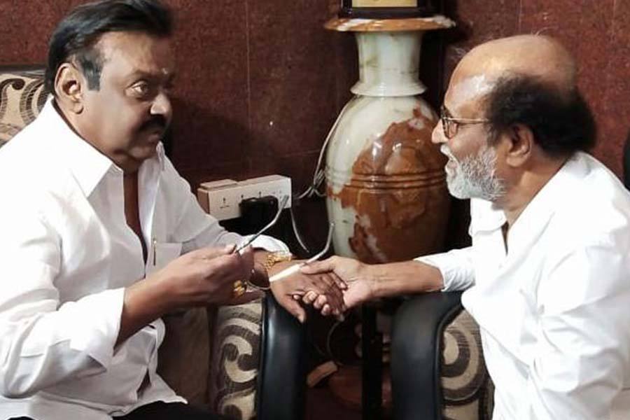 விஜயகாந்துடன் துளி கூட அரசியல் பேசவில்லை - நடிகர் ரஜினிகாந்த்.