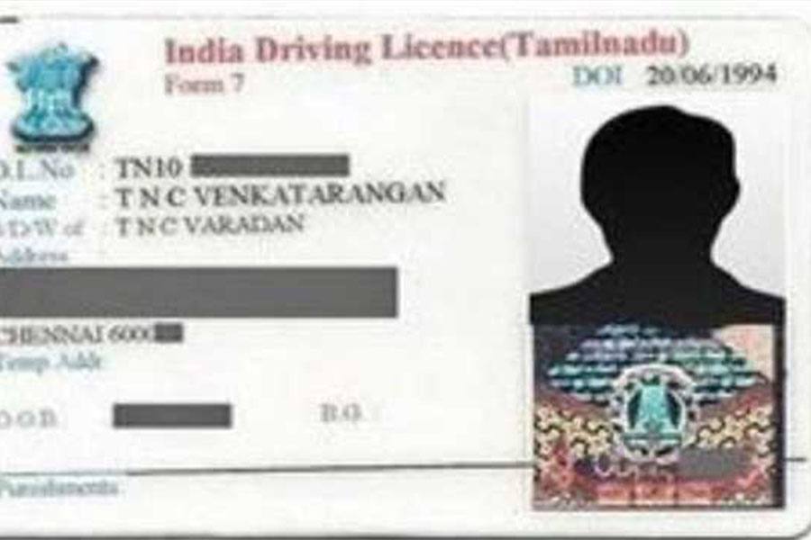 ஓட்டுநர் உரிமத்தை புதுப்பிப்பதற்கான காலஅவகாசம் 5 ஆண்டுகளில் இருந்து ஓராண்டாக குறைப்பு!