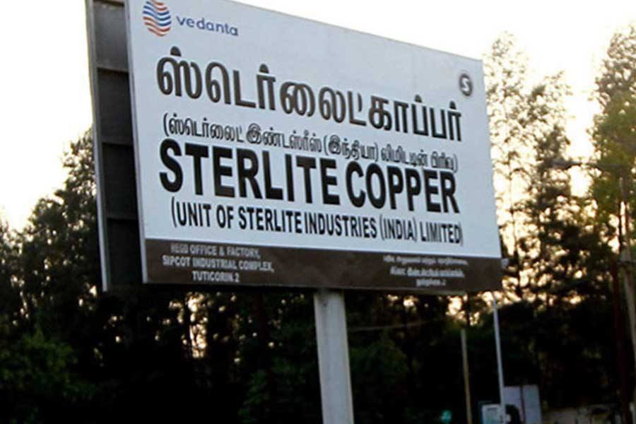 வேதாந்தா நிறுவனம் பொய்யான தகவல் மூலம் ஆலையை திறக்க முயற்சி - தமிழக அரசு பதில்மனு