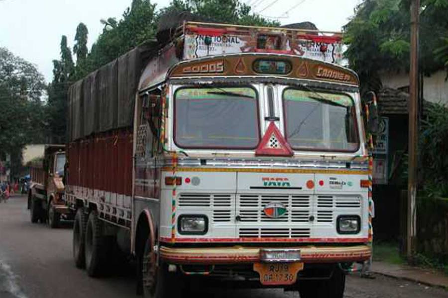 டெல்லியில் லாரி ஓட்டுனருக்கு ரூ. 2,00,500 அபராதம்!