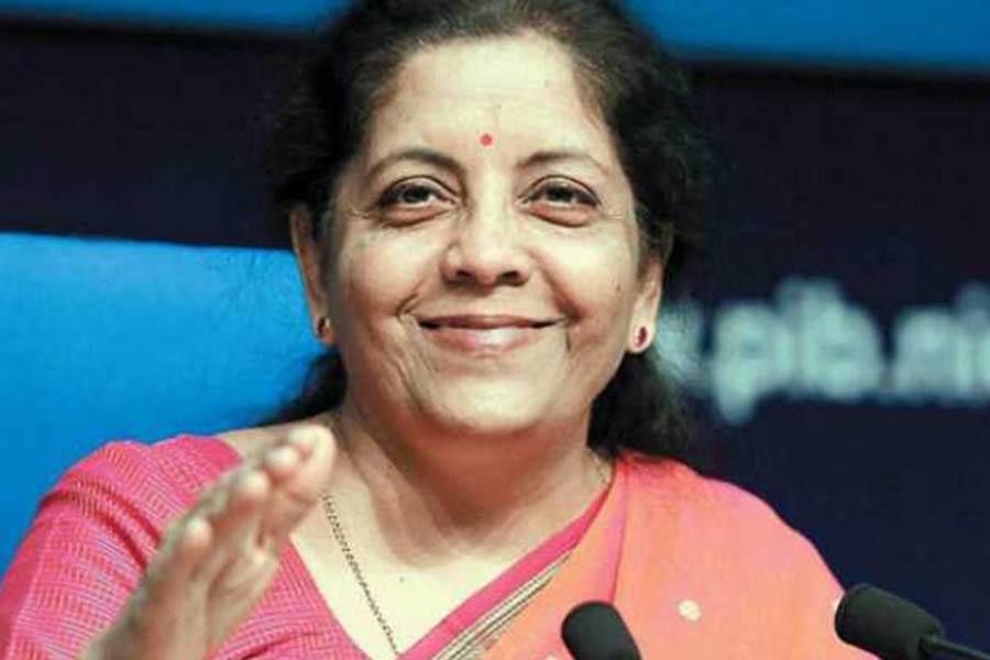 ஊழல் குற்றச்சாட்டு : மேலும் 15 அரசு உயரதிகாரிகளை வீட்டுக்கு அனுப்பிய மத்திய அரசு!