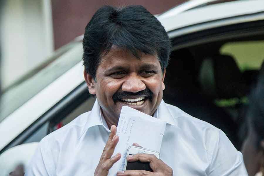 நடிகரும் முன்னாள் நாடாளுமன்ற உறுப்பினருமான ஜே.கே. ரித்தீஷ் மாரடைப்பால் மரணம்!