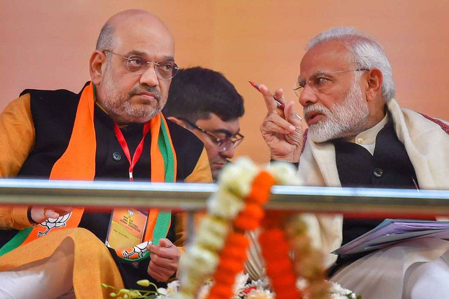 உள்துறை அமைச்சர் அமித்ஷா மீது பெண் எம்.பி குற்றச்சாட்டு!