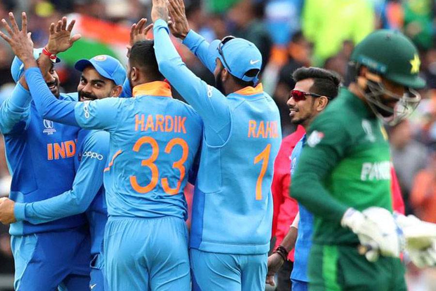 உலக கோப்பை கிரிக்கெட் : 89 ரன்கள் வித்தியாசத்தில் பாகிஸ்தானை வீழ்த்தியது இந்தியா!