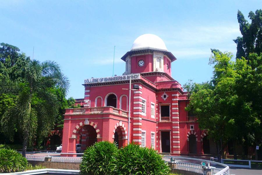 அண்ணா பல்கலைக் கழக வினாத்தாள் வெளியான விவகாரம்:தனியார் கல்லூரி மாணவர்கள் இருவர் கைது