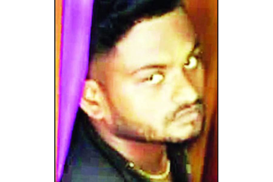 திருமணம் செய்ய மறுத்ததால் சட்ட கல்லூரி மாணவியை பெட்ரோல் ஊற்றி எரிக்க முயன்ற காதலன்! 