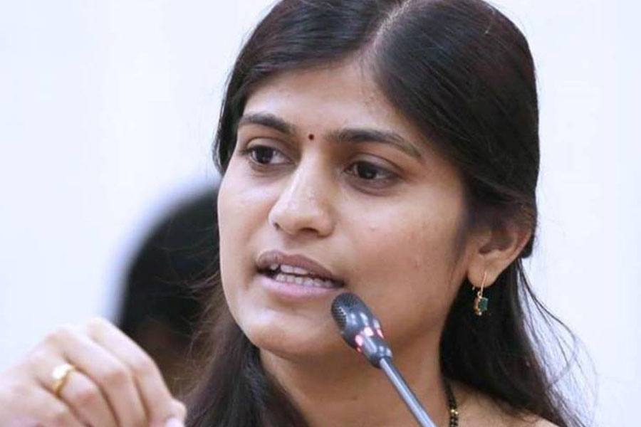 சேலம் மாவட்ட ஆட்சியர் ரோகிணி பணியிட மாற்றம்!