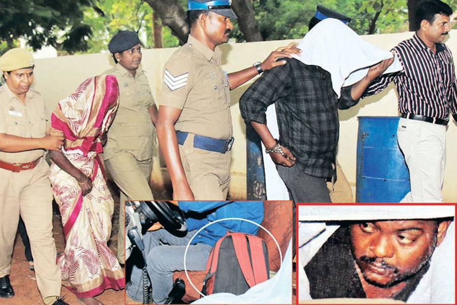 திருச்சியில் பரபரப்பை ஏற்படுத்திய நகைக்கடை கொள்ளை வழக்கில் பெண் உள்பட 2 பேர் கைது 4¾ கிலோ நகைகள் மீட்பு!