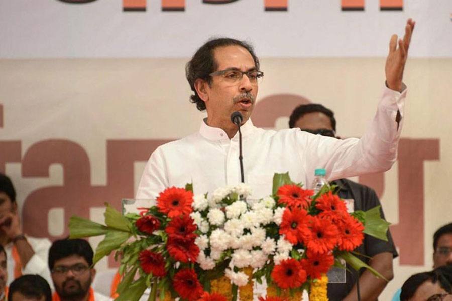 கோவாவில் நடைபெற்ற நள்ளிரவில் பதவியேற்பு நிகழ்ச்சி - சிவசேனா கடும் விமர்சனம்!
