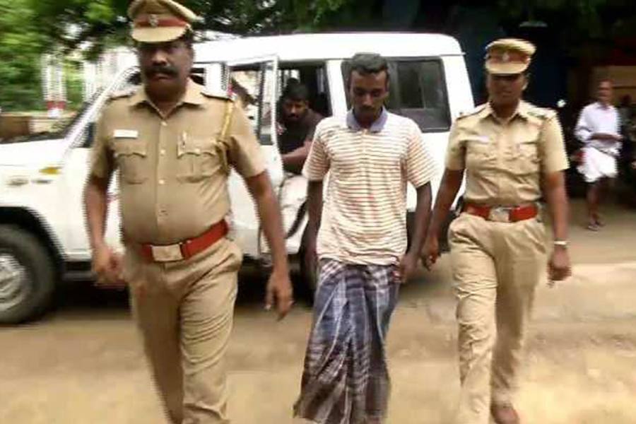 வங்கிக் கொள்ளையில் ஈடுபட்ட கணேசனுக்கு மேலும் 6 நாட்கள் காவல் நீட்டிப்பு!
