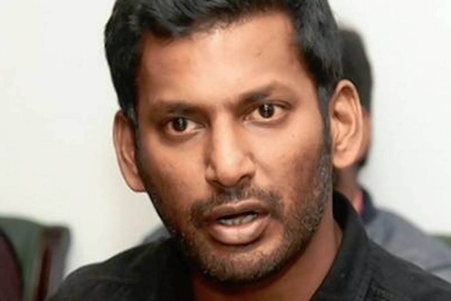 தயாரிப்பாளர் சங்கத்தை நிர்வகிக்க தனி அதிகாரி நியமித்ததை ரத்து  செய்ய கோரி ஐகோர்ட்டில் நடிகர் விஷால் வழக்கு!