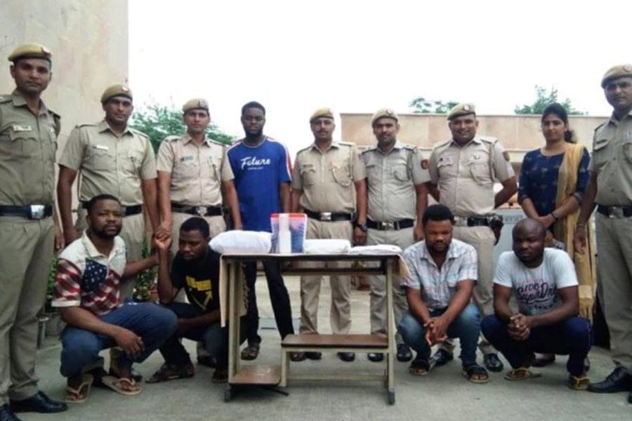 ஆன்லைன் பண மோசடி - ஆப்பிரிக்க நாட்டினர் 10 பேர் கைது!