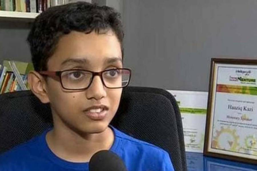 கடல்வாழ் உயிரினங்களை பாதுகாக்க 12 வயது சிறுவன் வடிவமைத்துள்ள கப்பல்!