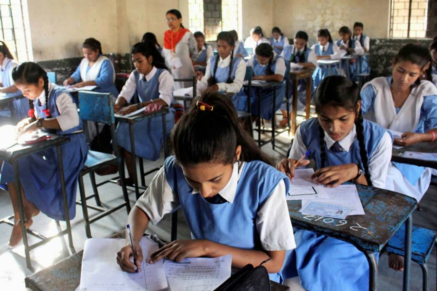 சிபிஎஸ்இ 10-ஆம் வகுப்பு பொதுத் தேர்வில் கேரள மாணவி முதலிடம்!