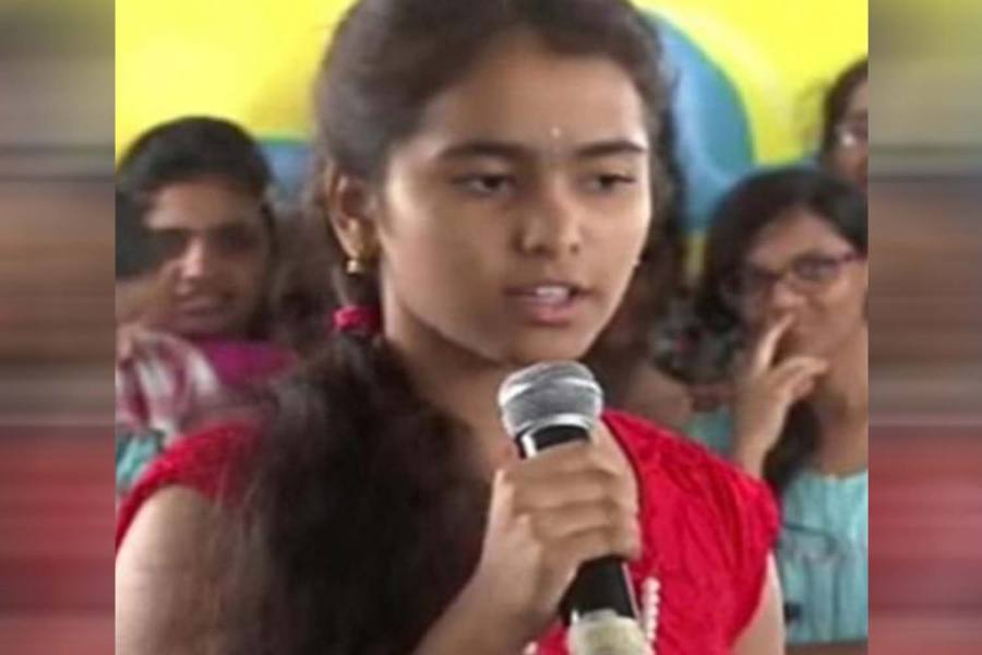 தெலங்கானாவில் குளிர்சாதன பெட்டி வெடித்து உயிரிழந்த கல்லூரி மாணவி!