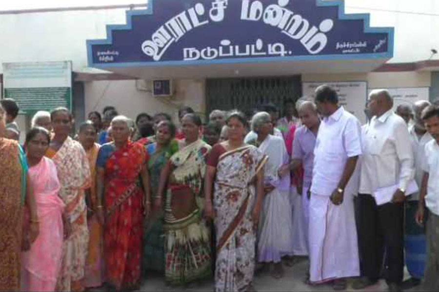 குடிநீர் இணைப்புகளை துண்டிப்பு செய்வதற்கு எதிர்ப்பு தெரிவித்து பொதுமக்கள் போராட்டம்!