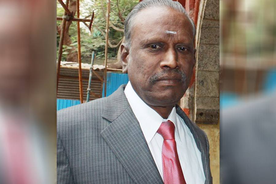 ஜெயலலிதா மரணம் குறித்த விசாரணைக்கு அப்போலோ மருத்துவர்களுக்கு விலக்கு அளிக்க ஆறுமுகசாமி ஆணையம் மறுப்பு!