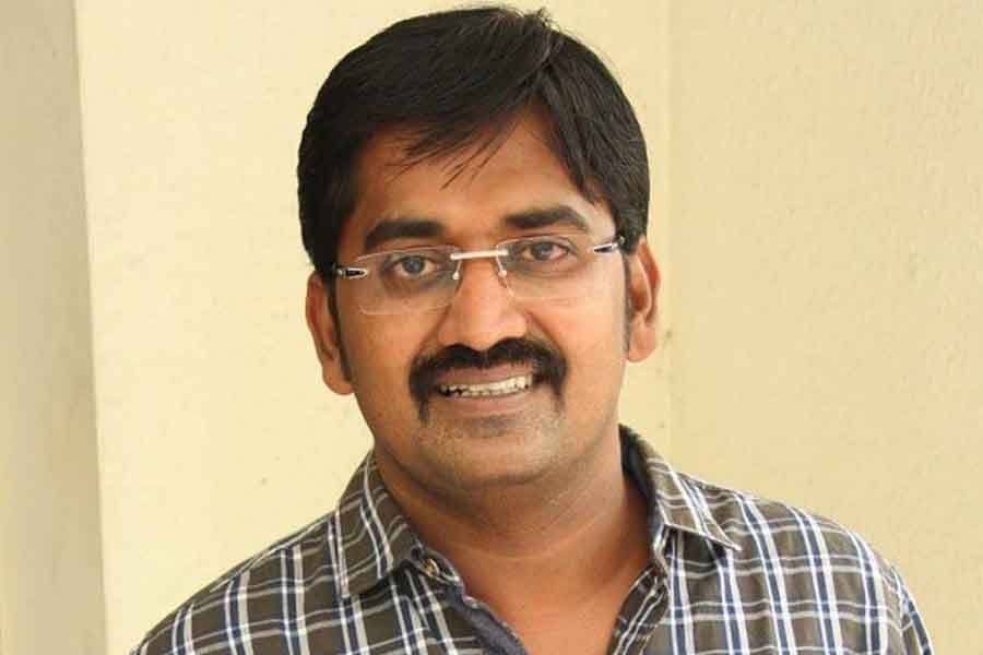 நகைச்சுவை நடிகர் கருணாகரன் மீது சென்னை காவல் ஆணையரகத்தில் புகார்!