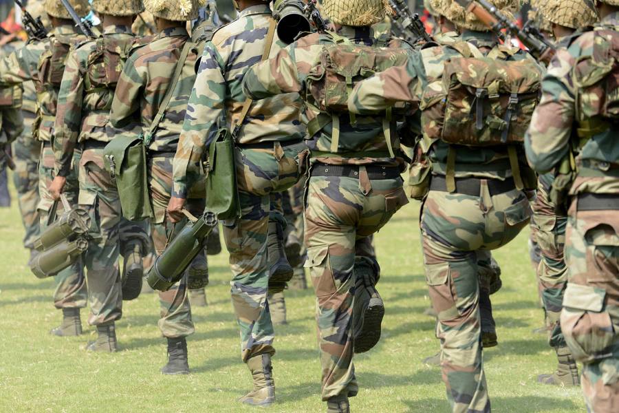 இந்திய ராணுவத்தினரின் சீருடையில் விரைவில் சில மாற்றங்கள்!