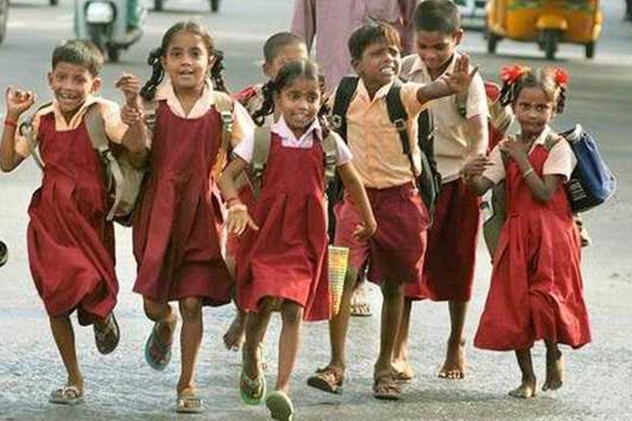 பள்ளிகளுக்கு 2 நாட்கள் தீபாவளி விடுமுறை!