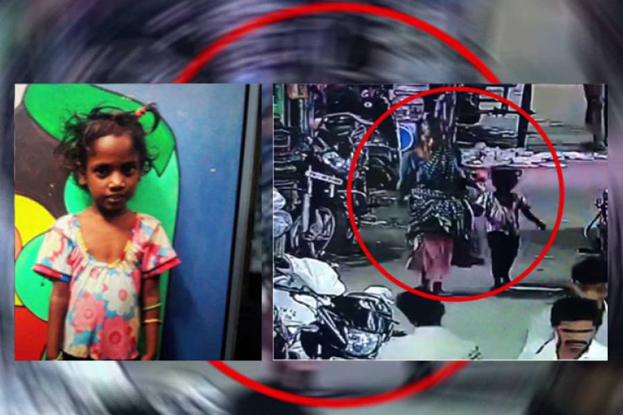 கடத்தப்பட்ட குழந்தையை சென்ட்ரல் ரயில் நிலையத்தில் மீட்ட போலீசார்!