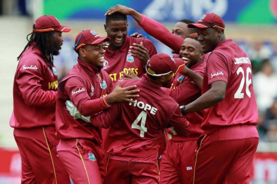 உலகக்கோப்பை கிரிக்கெட், 13.4 ஓவர்களில் வெற்றி இலக்கை எட்டியது வெஸ்ட் இண்டீஸ் அணி!