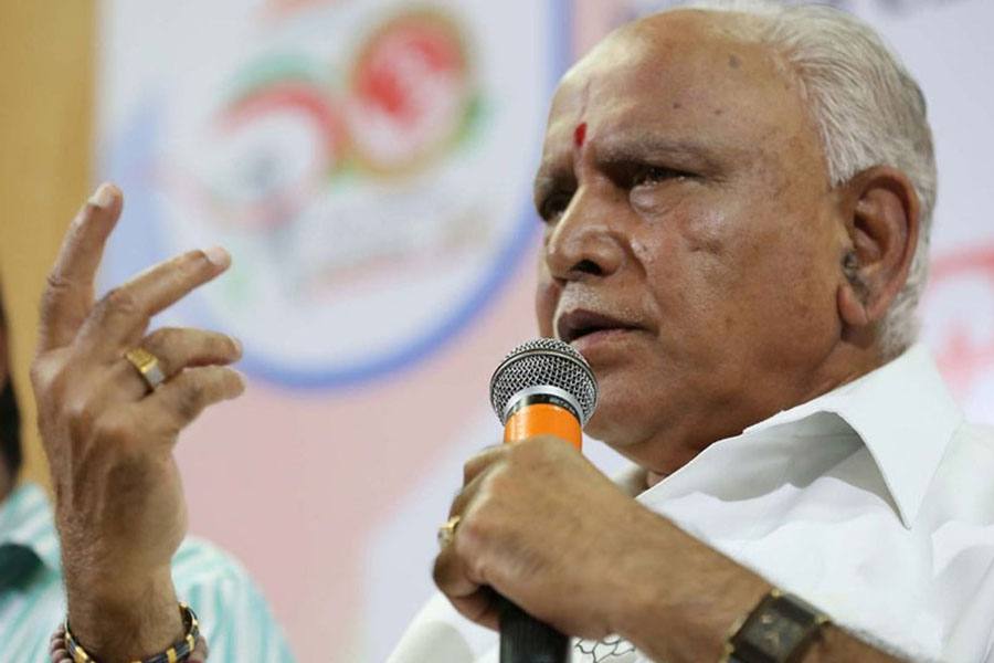 ஹரியானா மாநிலத்தில் தங்கியுள்ள பாஜக எம்எல்ஏக்கள் உடனே பெங்களூரு திரும்ப எடியூரப்பா உத்தரவு!