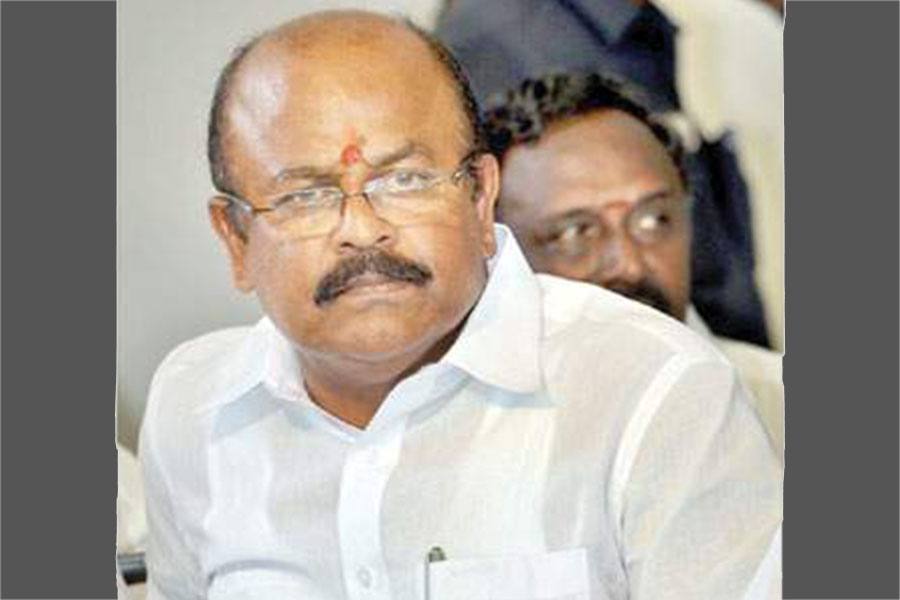 பொள்ளாச்சி விவகாரத்தில், துணை சபாநாயகர் பொள்ளாச்சி ஜெயராமன் வீட்டில் வைத்து அவரிடம் தொடர் விசாரணை! 