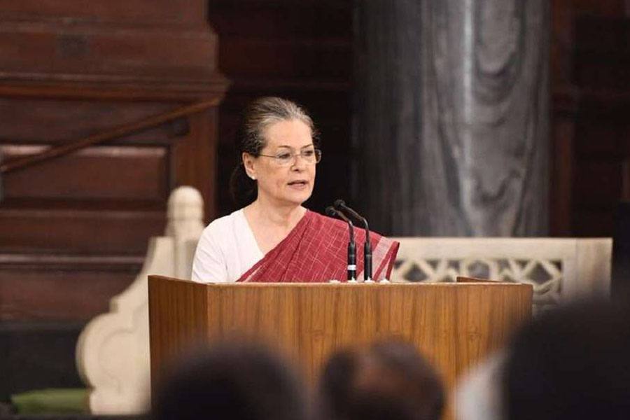 காங்கிரஸ் தலைவராக சோனியாகாந்தி மீண்டும் தேர்வு : கே.எஸ்.அழகிரி வரவேற்பு!
