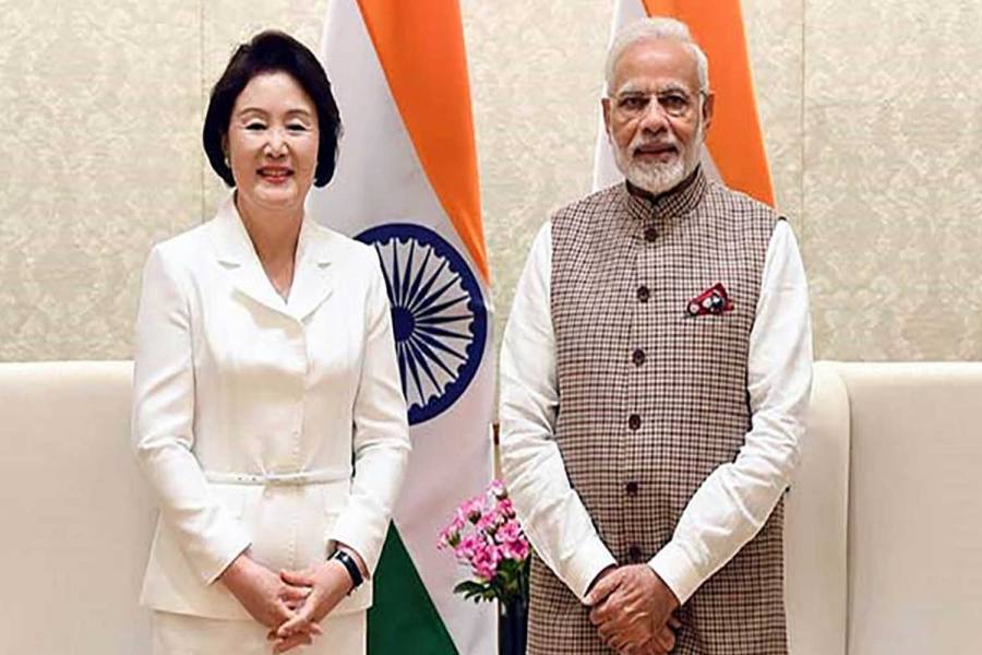தென்கொரிய அதிபரின் மனைவி, மோடியை சந்தித்தார் 