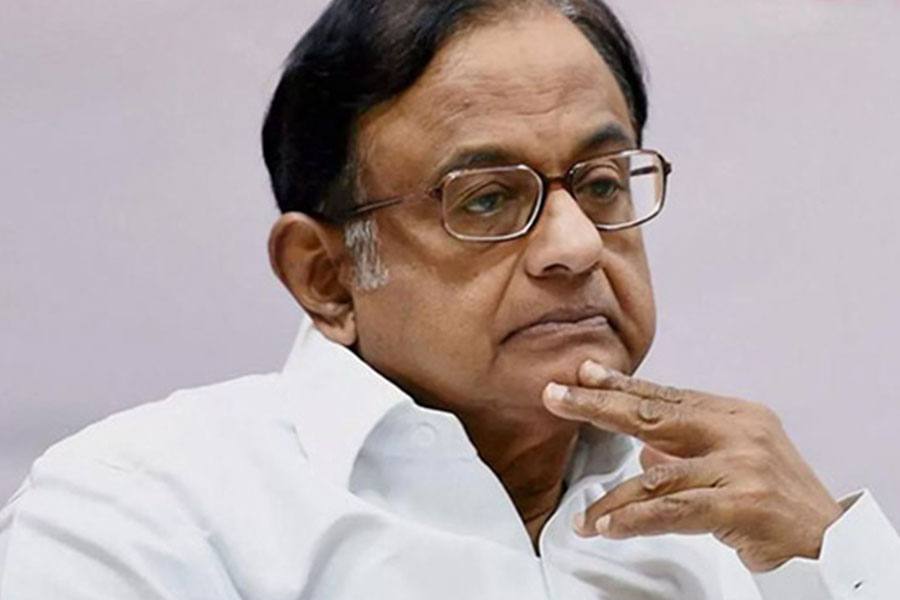 திகார் சிறையில் அடைக்கப்பட்டார் சிதம்பரம்!