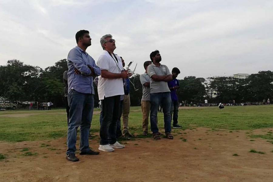 அவசர காலத்தில் உதவும் ஆளில்லா குட்டி விமானம் : அஜித்தின் தக்‌ஷா குழுவின் மேலும் ஒரு சாதனை!